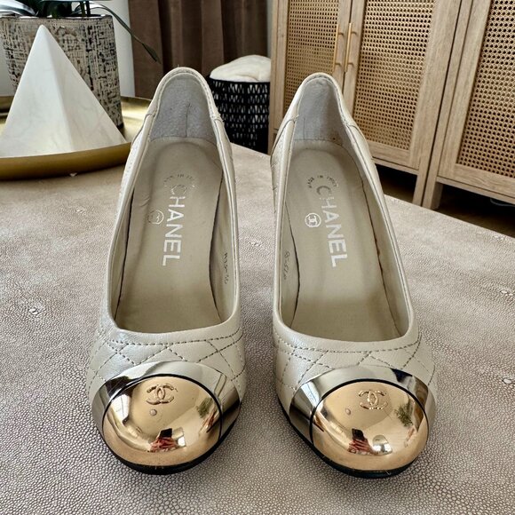 Classic Chanel Beige Lambskin Leather Mid Heels - Picture 2 of 10